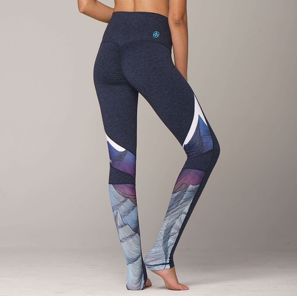 Yogavated Athletics Pants - Yogavated Athletics Leggings size S